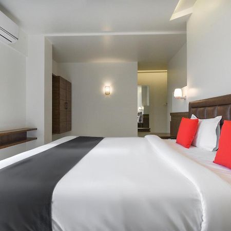 Oyo Flagship Hotel Shreeyash Executive Mangvadi Ngoại thất bức ảnh