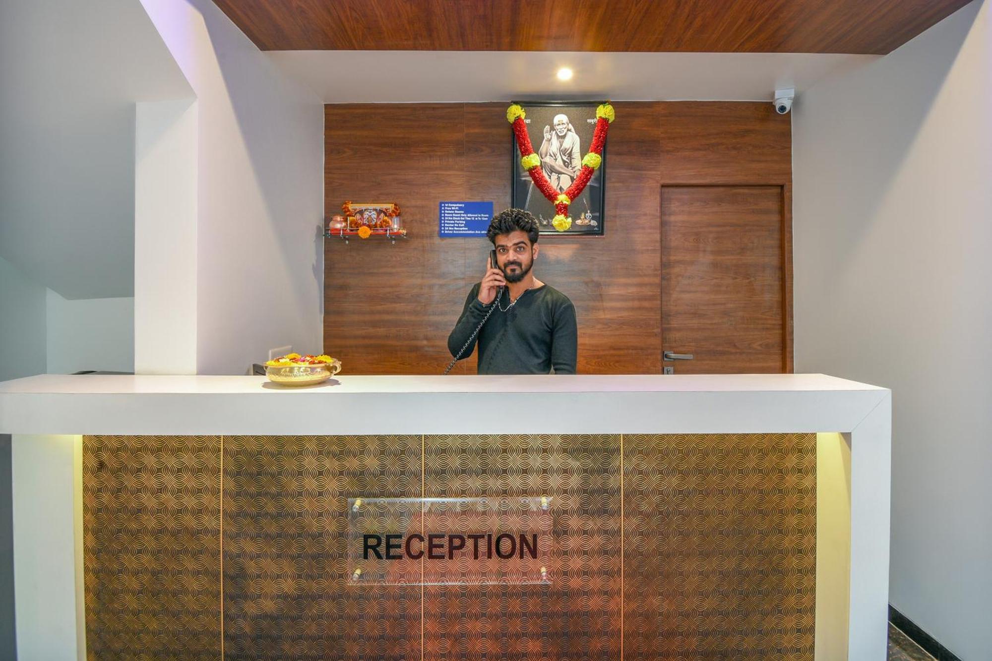 Oyo Flagship Hotel Shreeyash Executive Mangvadi Ngoại thất bức ảnh
